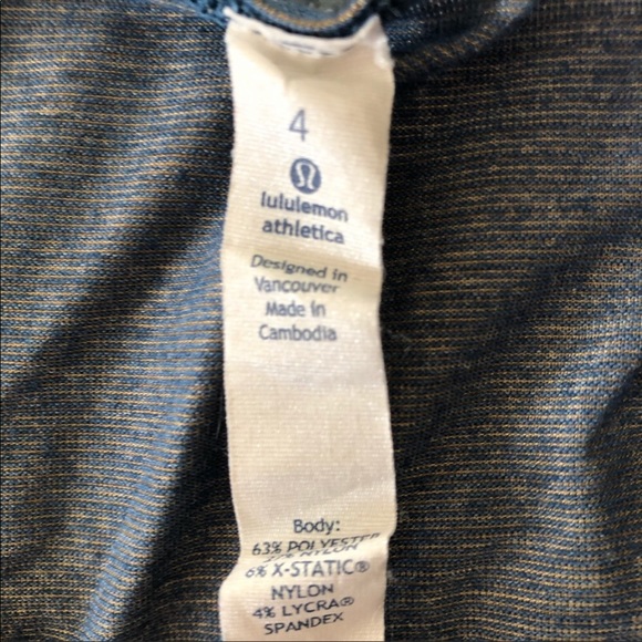 Lululemon V neck tee - Picture 4 of 7